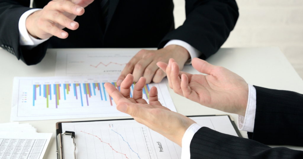 外部コンサルを活用して策定するデメリット